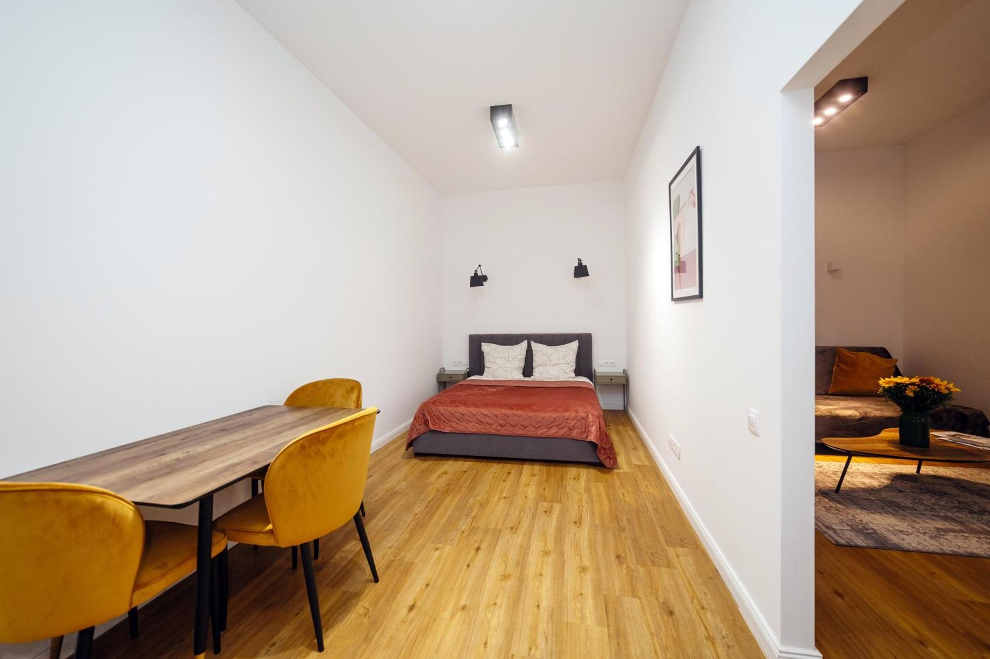 Well Located Cozy Place Liov Exterior foto